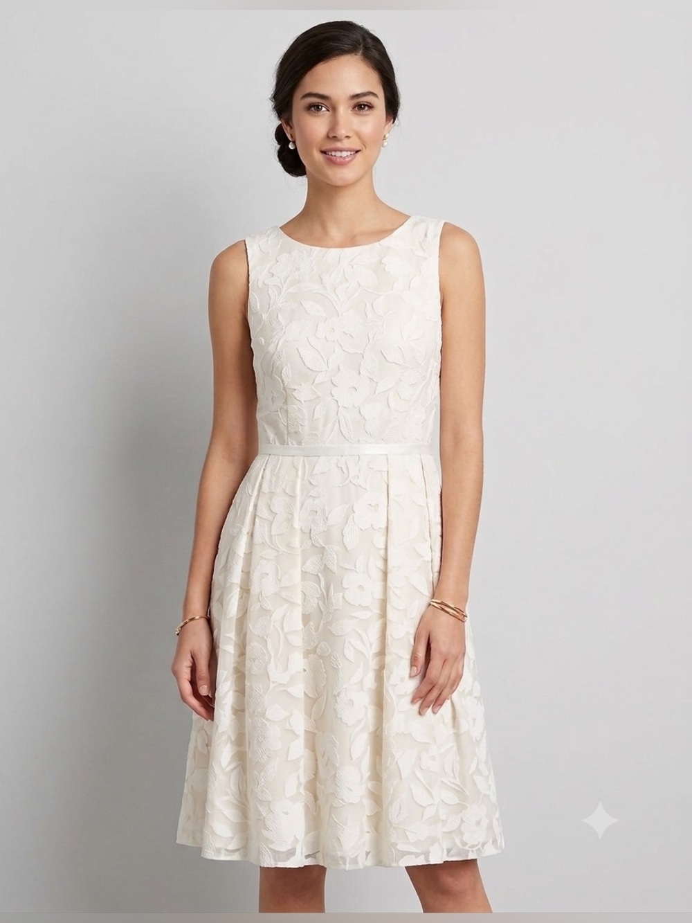 Ann Taylor Vintage Style A-Line Cream Floral Jacquard Sleeveless Dress, Size 6